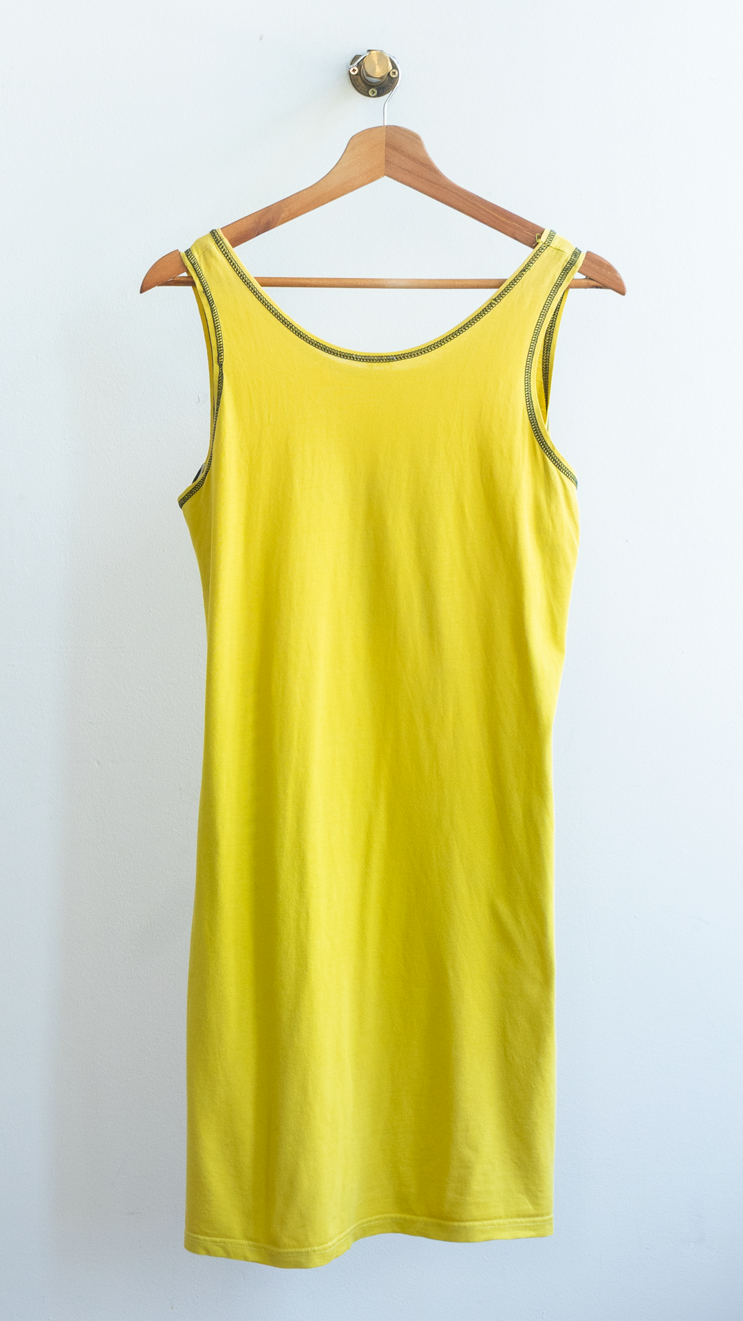 Back of yellow secondhand sleeveless dress