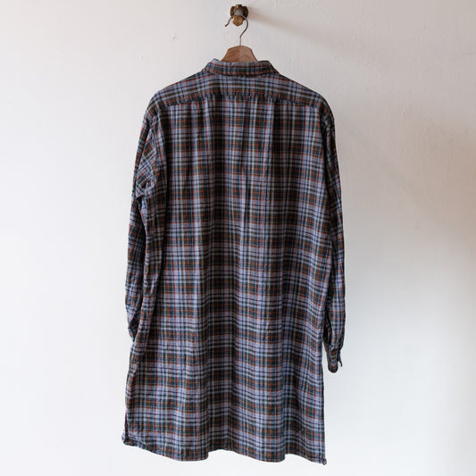 grijs-paars-tweedehands-karo-hemd-met-groene-en-rode-lijnen