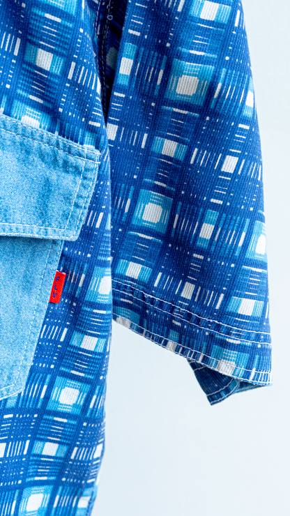 detail blauw en wit tweedehands geruit hemd Fresh Vintage