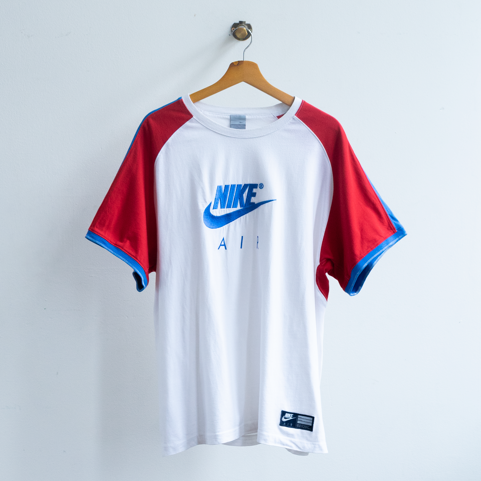 vintage Nike T-shirt in red white and blue Fresh Vintage