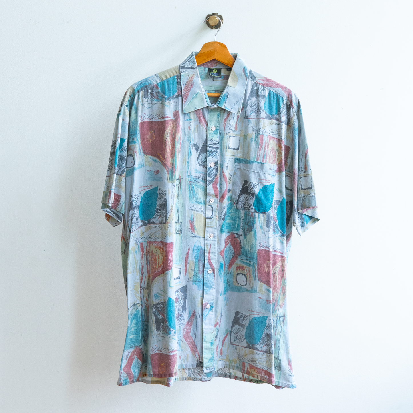 secondhand blue abstract graffiti shirt