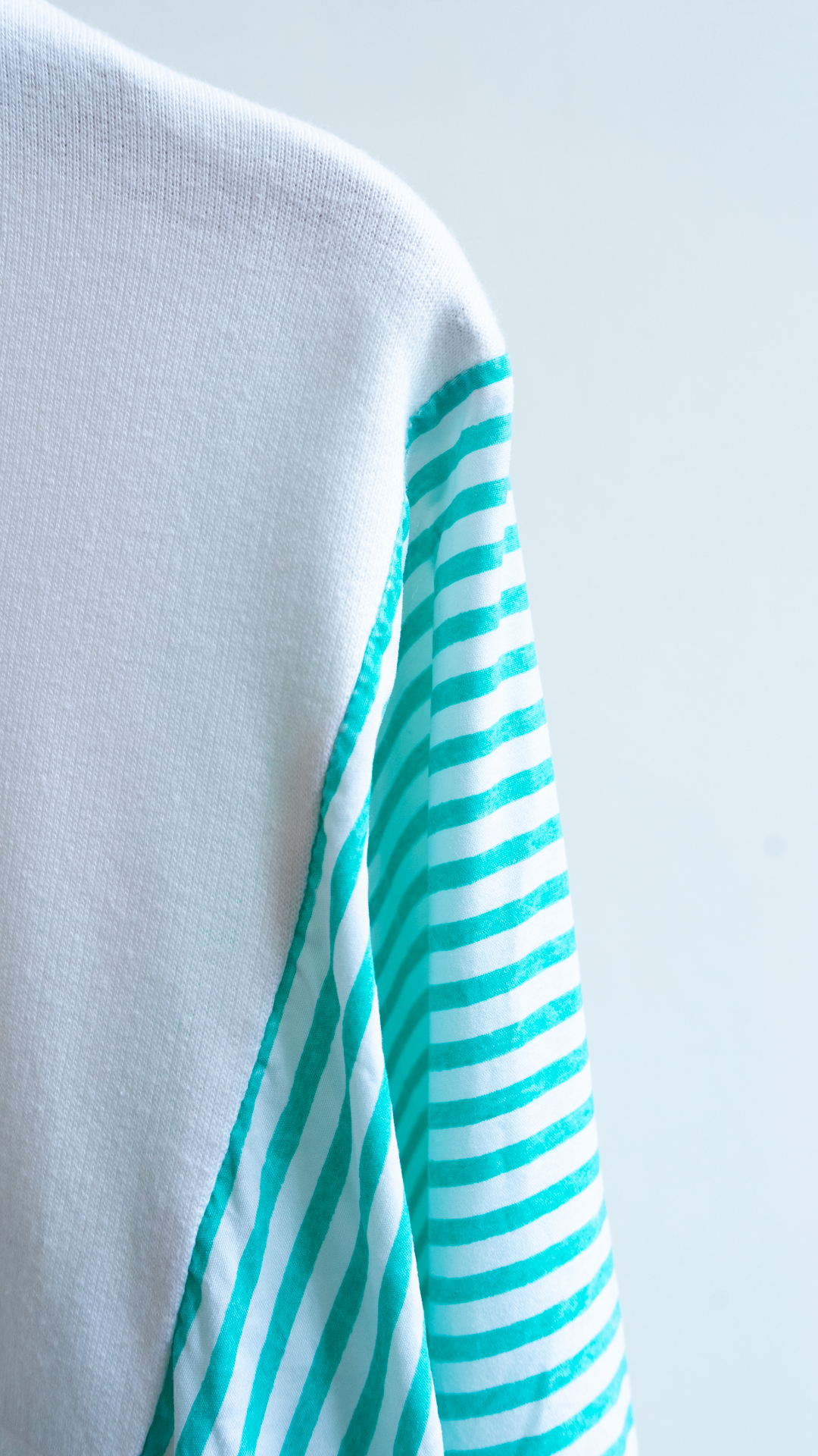 80s White & Mint Green Sweater