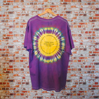 oversized-paarse-80s-tshirt