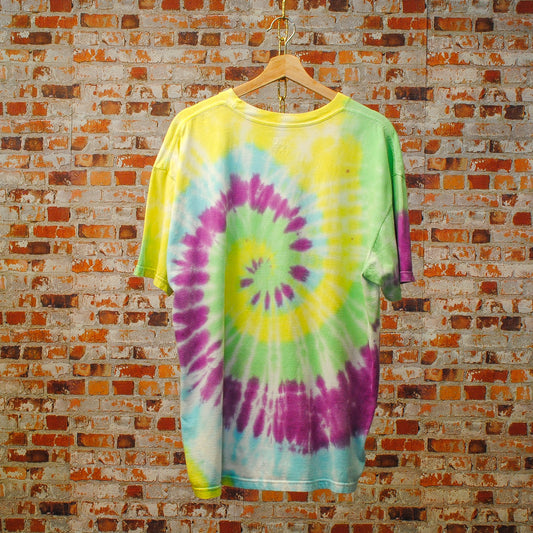 oversized-80s-tie-dye-tshirt-achterkant