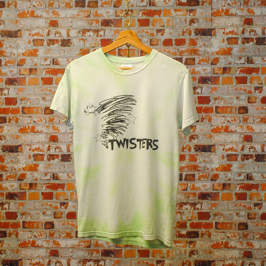lichtgroene tie dye tshirt met tekst twisters