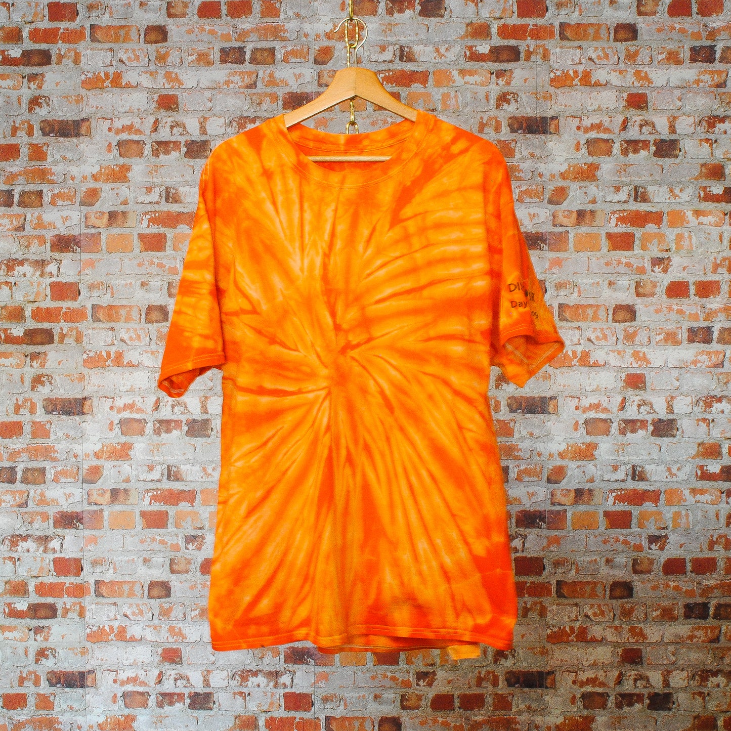 tweedehands-tie-dye-tshirt-oranje