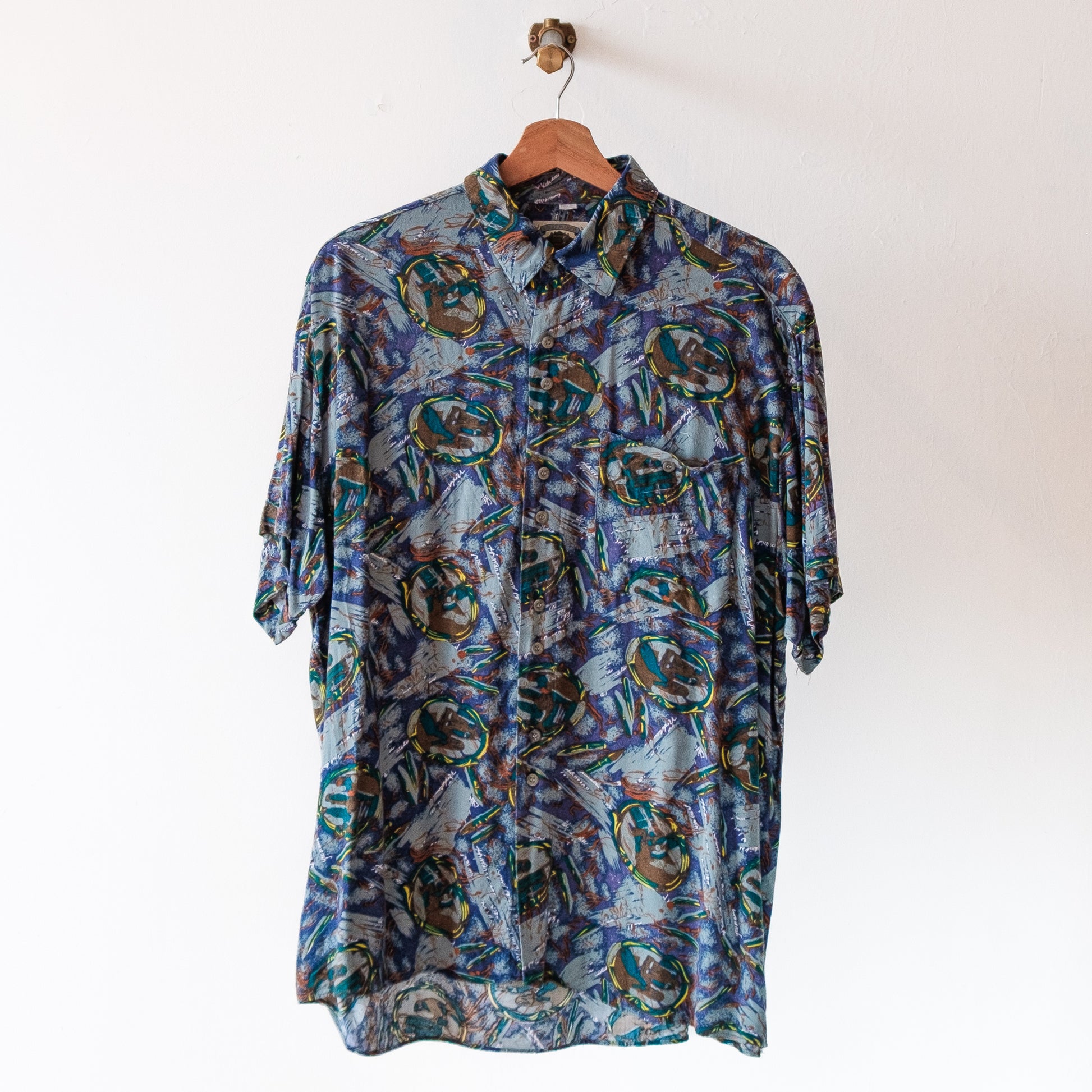 vintage-hemd-in-blauw-groen-geel