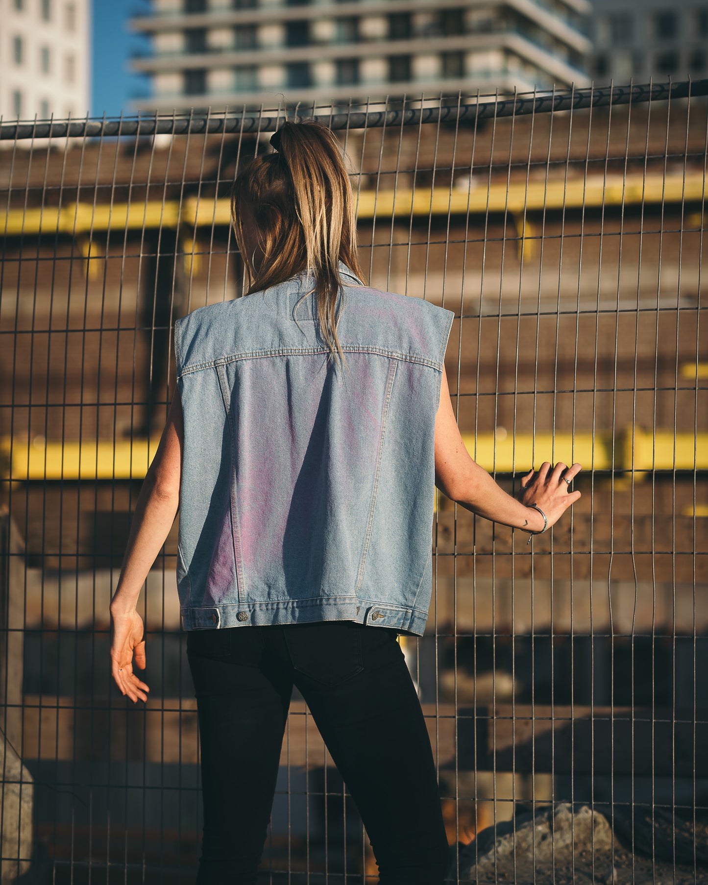 Soft Edge Sleeveless Jeans Jacket